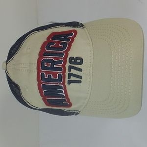 NWT Embroidered America 1776 Mesh Snap-back Hat Adjustable